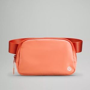 lululemon belt bag